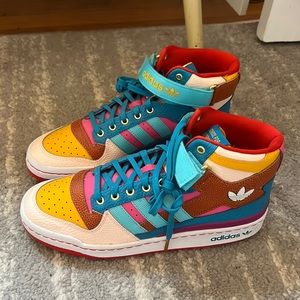 Adidasl Forum MID women GV7673 size 9